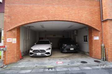 敷地内駐車場（屋内平面式）