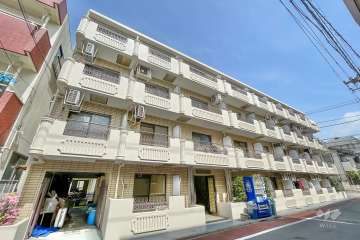 ベルサイユ目黒の外観（南側から）