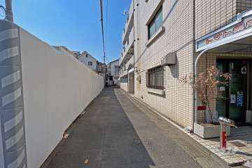 敷地の南西側通路