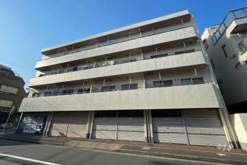 ライオンズマンション東大井の外観（南側から）