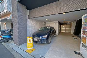 敷地内のカーシェアステーション