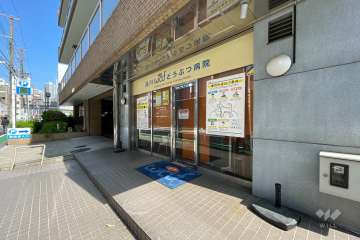 棟内の店舗部分