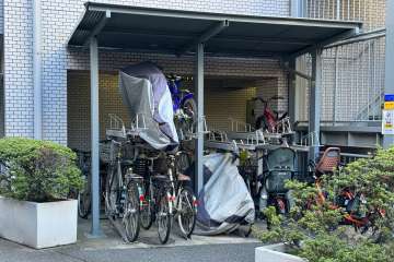 駐輪場（屋根付き）
