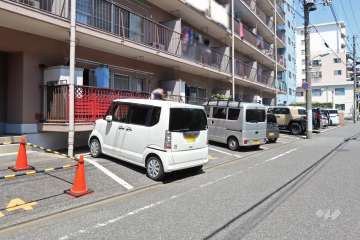 敷地内駐車場（屋外平面式）