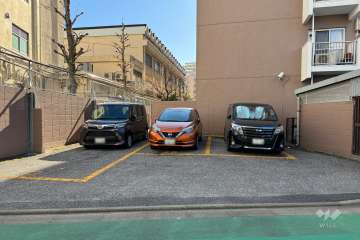 敷地内駐車場（屋外平面式）