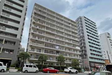 メガロン大井町の外観（南西側から）