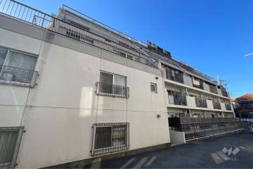 財形第三御殿山マンションの外観（東側から）