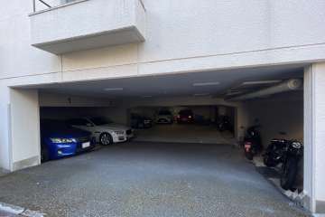 敷地内駐車場（屋内平面式）