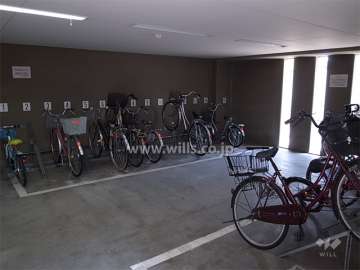 駐輪場（屋内）