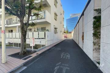 駐車場の出入り口