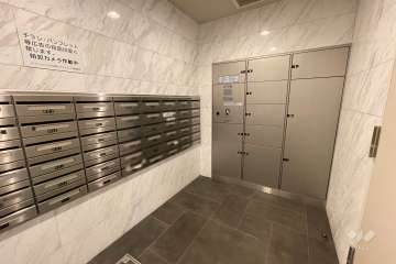 共用ポストと宅配ボックス