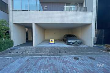 敷地内駐車場（屋内平面式）