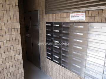 共用ポストと宅配ボックス