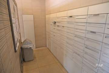 共用ポストと宅配ボックス