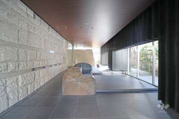 エントランスホール