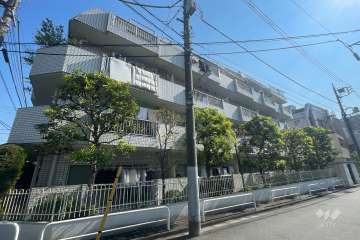 フォンテーヌ御殿山の外観（西側から）