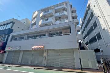 グリーンキャピタル旗の台の外観（北側から）