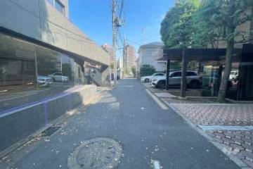 敷地北側の前面道路　