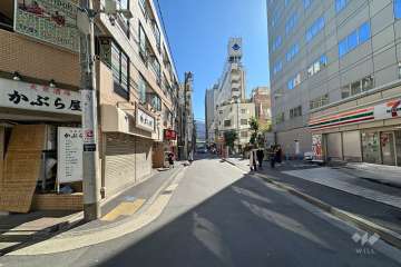 敷地南側の前面道路