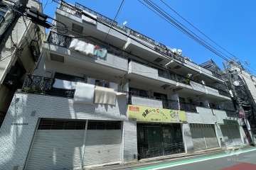 マイキャッスル西小山の外観（南西側から）