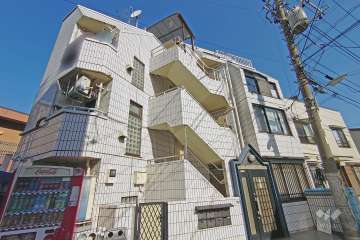 セントラル不動前の外観（南西側から）