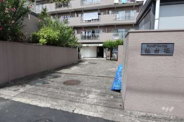 エントランスアプローチ