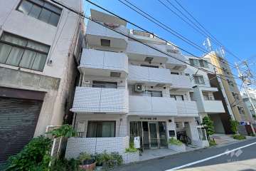 グローリア初穂戸越の外観（南西側から）