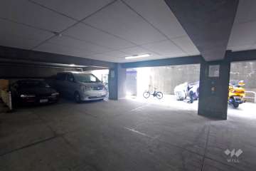 敷地内駐車場（屋内平面式）