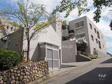 ファミーユ宝塚寿楽荘の外観（北東側から）