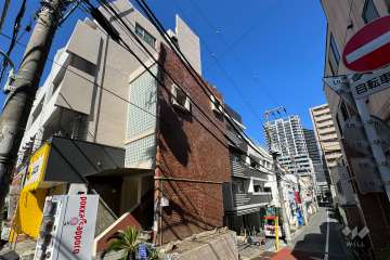 理研不動前ビルの外観（南東側から）