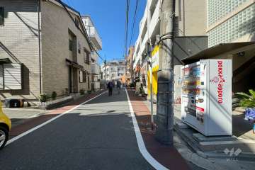 敷地南西側の前面道路