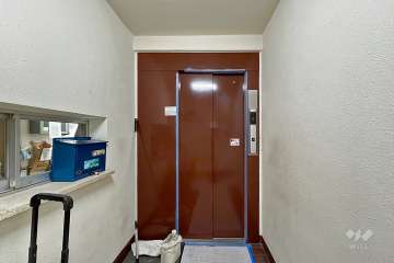 共用のエレベーター