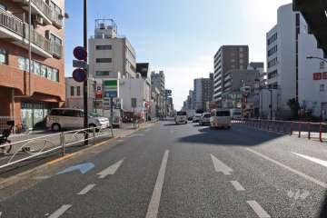 敷地西側は国道1号（第二京浜）に面しています。