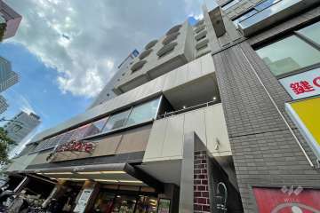 目黒西口マンション１号館の外観（北東側から）