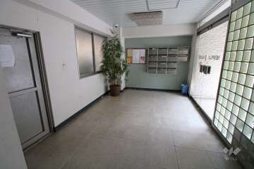 エントランス内