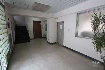 エントランス内