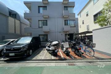 敷地内駐車場（屋外平面式）