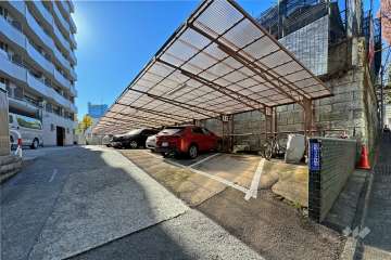 敷地内駐車場（屋外平面式）