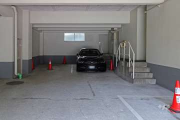 敷地内駐車場（屋内平面式）