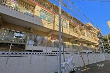 第３東個マンションの外観（南東側から）