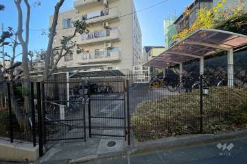 駐輪場（屋根付き）