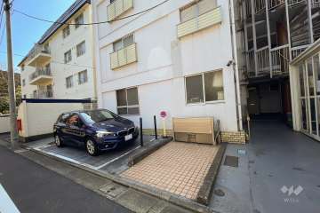 敷地内駐車場（屋外平面式）