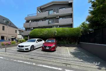 敷地内駐車場（屋外平面式）
