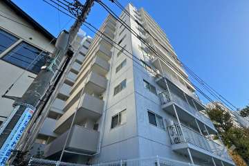 マンション御殿山の外観（西側から）