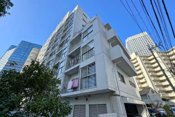 マンション御殿山の外観（東側から）