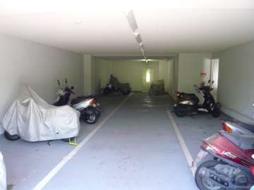 屋内バイク置場