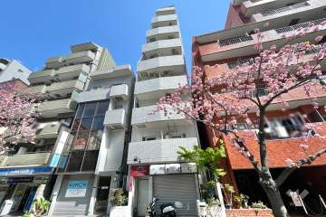 日興パレス大森パート２の外観（南東側から）