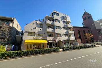 中銀目黒駅前マンシオンの外観（北西側から）