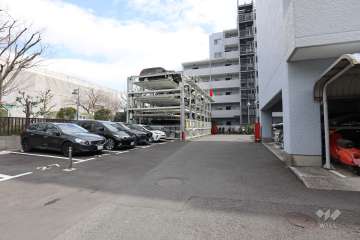 敷地内駐車場（屋外平面式）