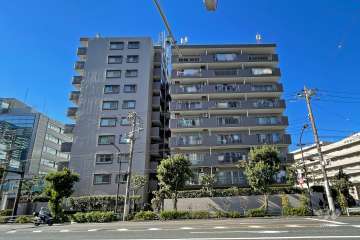 プライム東大井の外観（東側から）